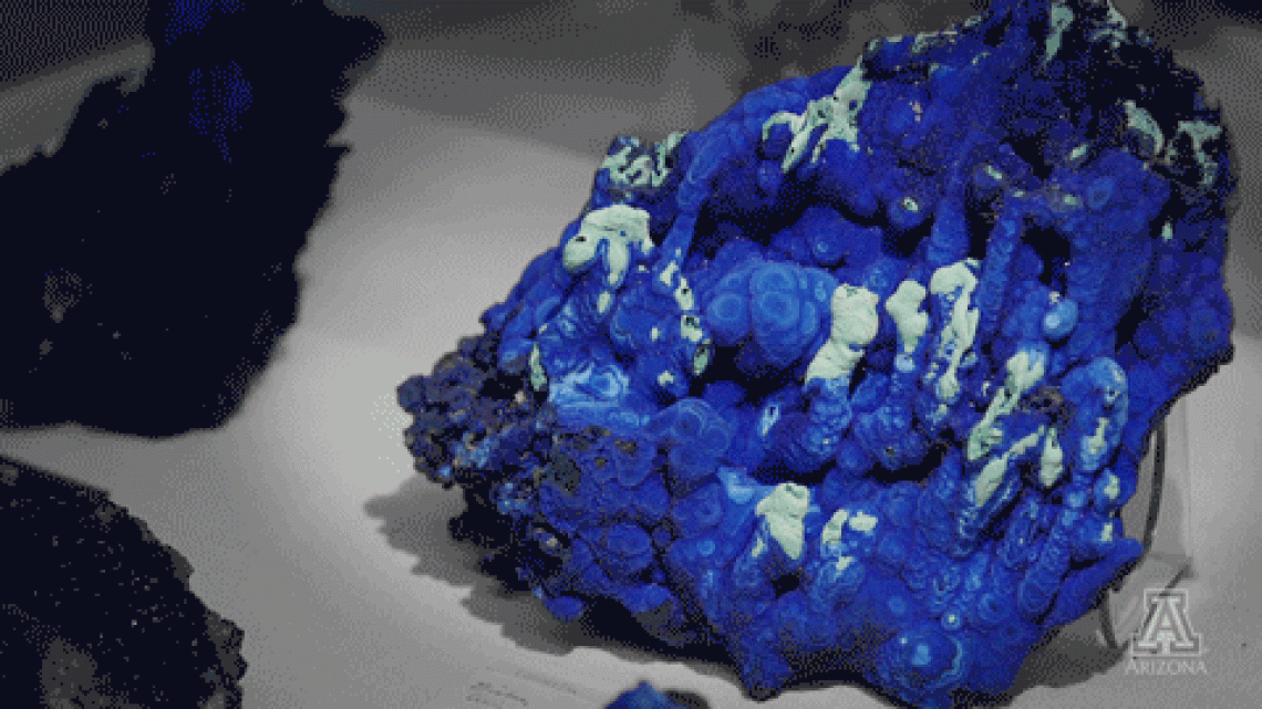 Two pieces of azurite were serendipitously reunited at the UA Mineral Museum. Two pieces of azurite were serendipitously reunited at the UA Mineral Museum.